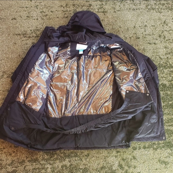 Columbia Sportswear Company Men's Size Small Black Omni-Tech Hooded Jacket - Picture 3 of 8
